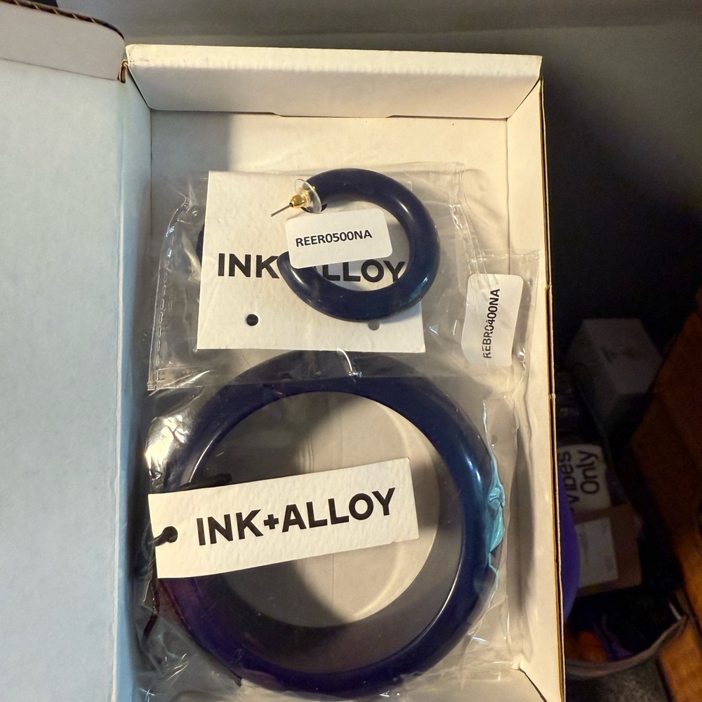 INK+ALLOY Jewelry Set
